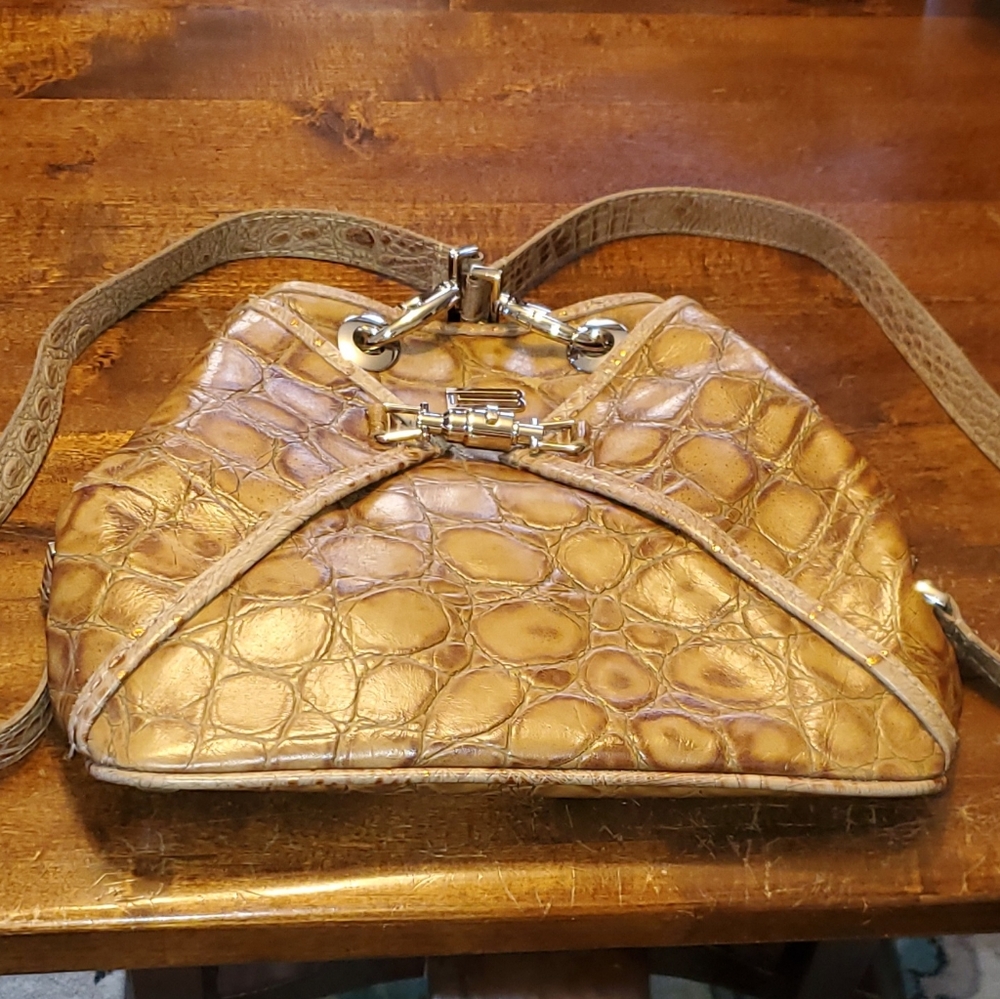 B Swanky Leather Python Look Shoulder Bag / Backp… - image 4